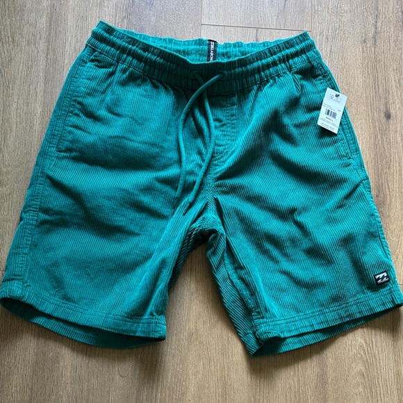 Billabong Green Corduroy Shorts - Picture 1 of 4